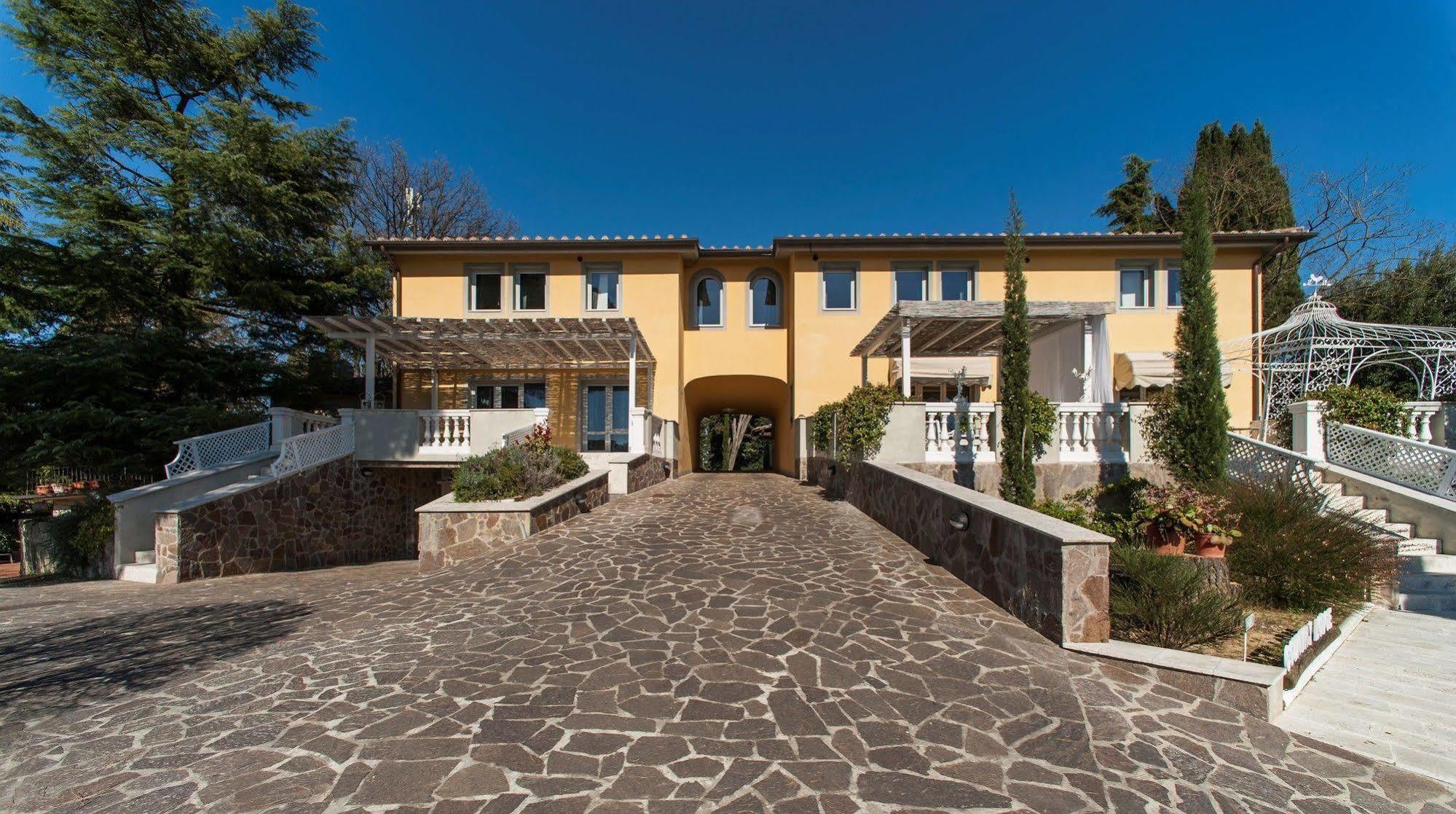 סיינה Country Lodge B&B מראה חיצוני תמונה